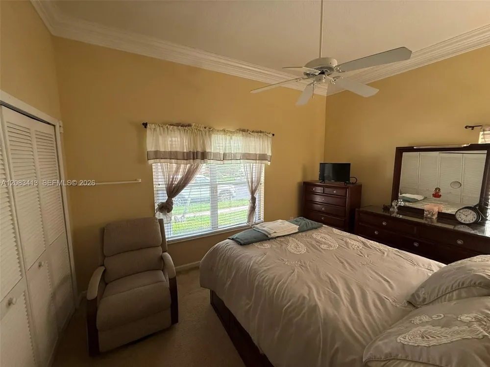 7705 Highlands Cir Margate, FL 33063
