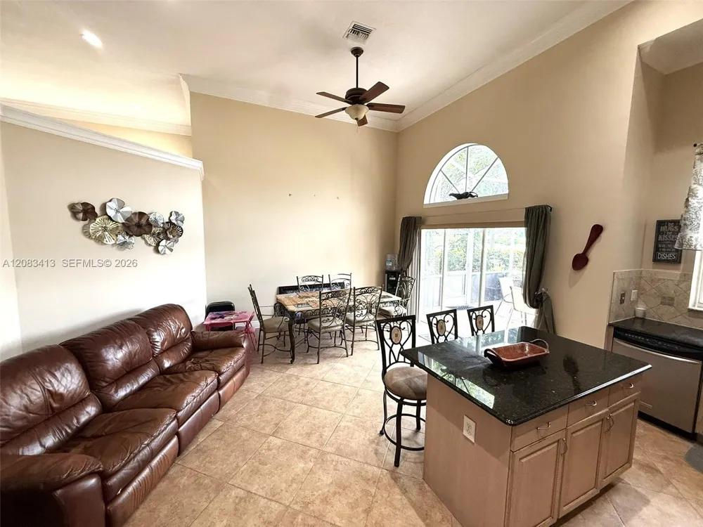 7705 Highlands Cir Margate, FL 33063