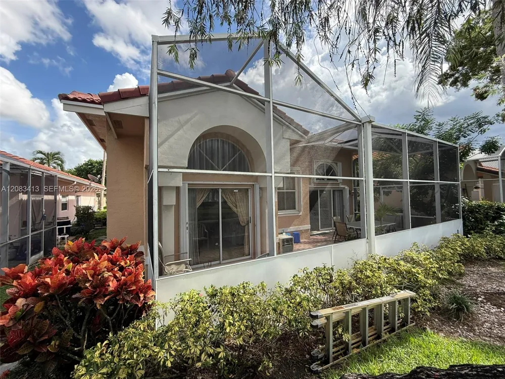 7705 Highlands Cir Margate, FL 33063