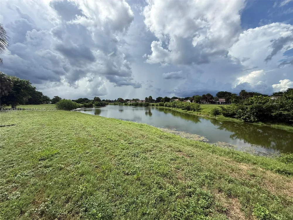 7705 Highlands Cir Margate, FL 33063