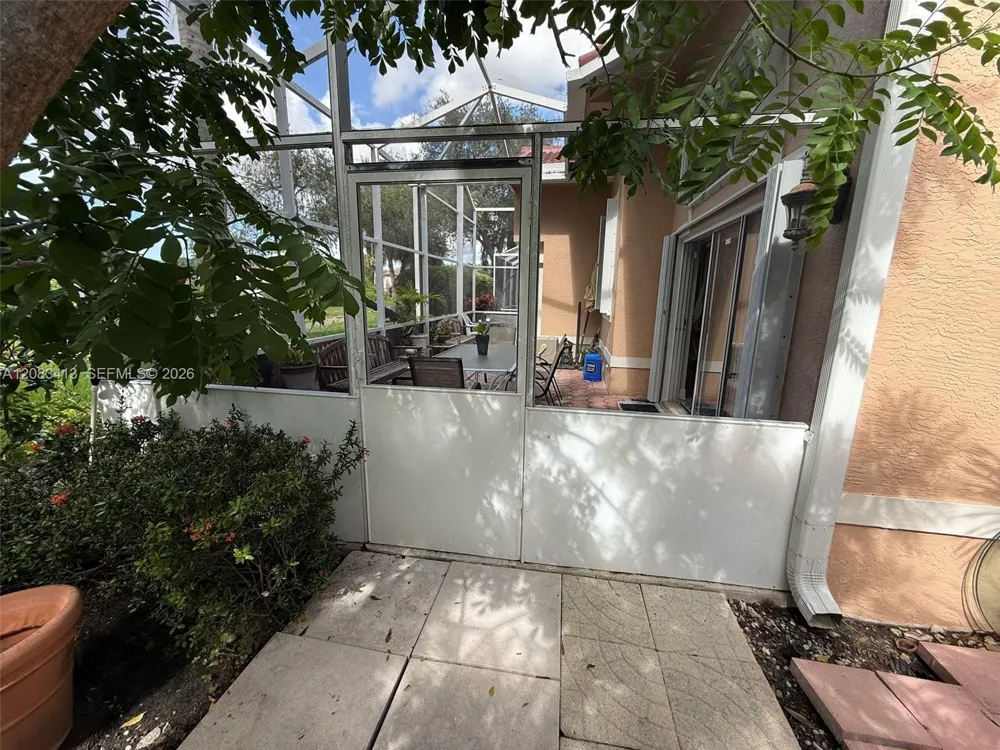 7705 Highlands Cir Margate, FL 33063