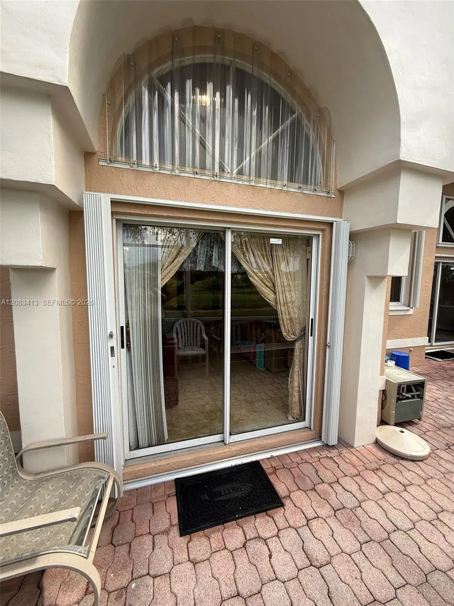 7705 Highlands Cir Margate, FL 33063