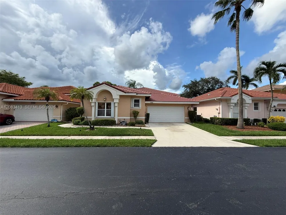 7705 Highlands Cir Margate, FL 33063