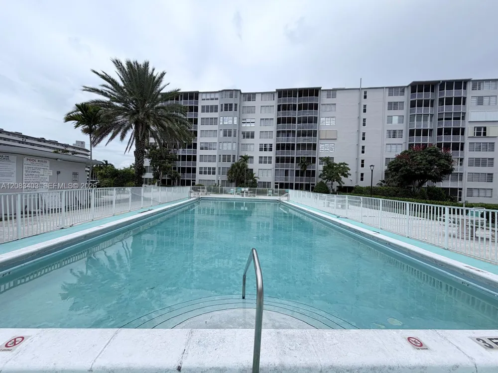1780 NE 191st St #712-2 Miami, FL 33179