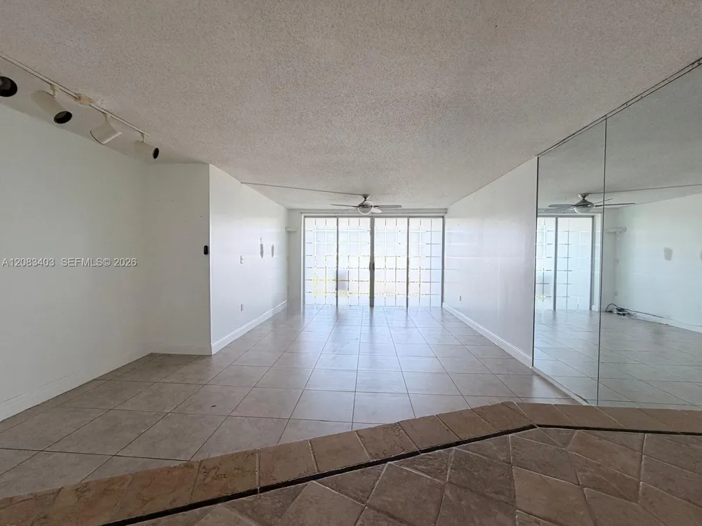1780 NE 191st St #712-2 Miami, FL 33179