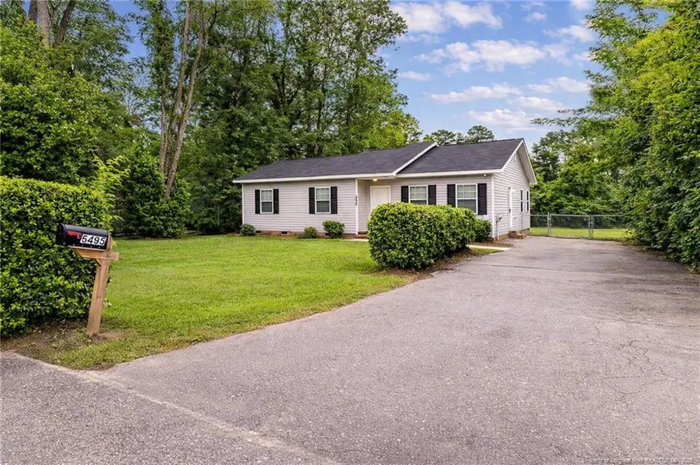 6495 Portsmouth Drive Fayetteville, NC 28314