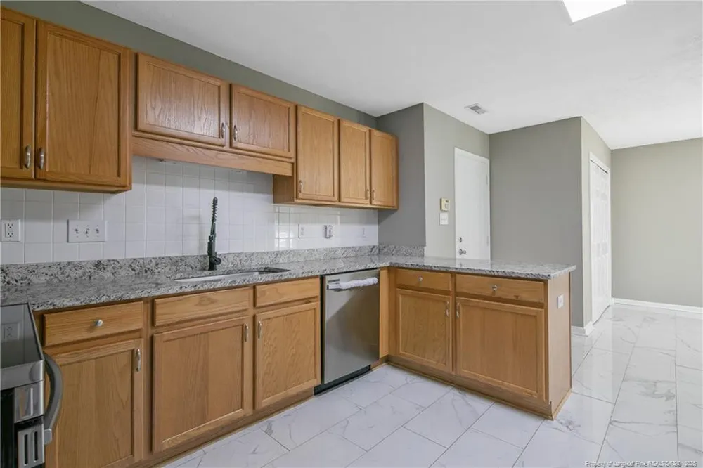 112 Nesting Lane Raeford, NC 28376