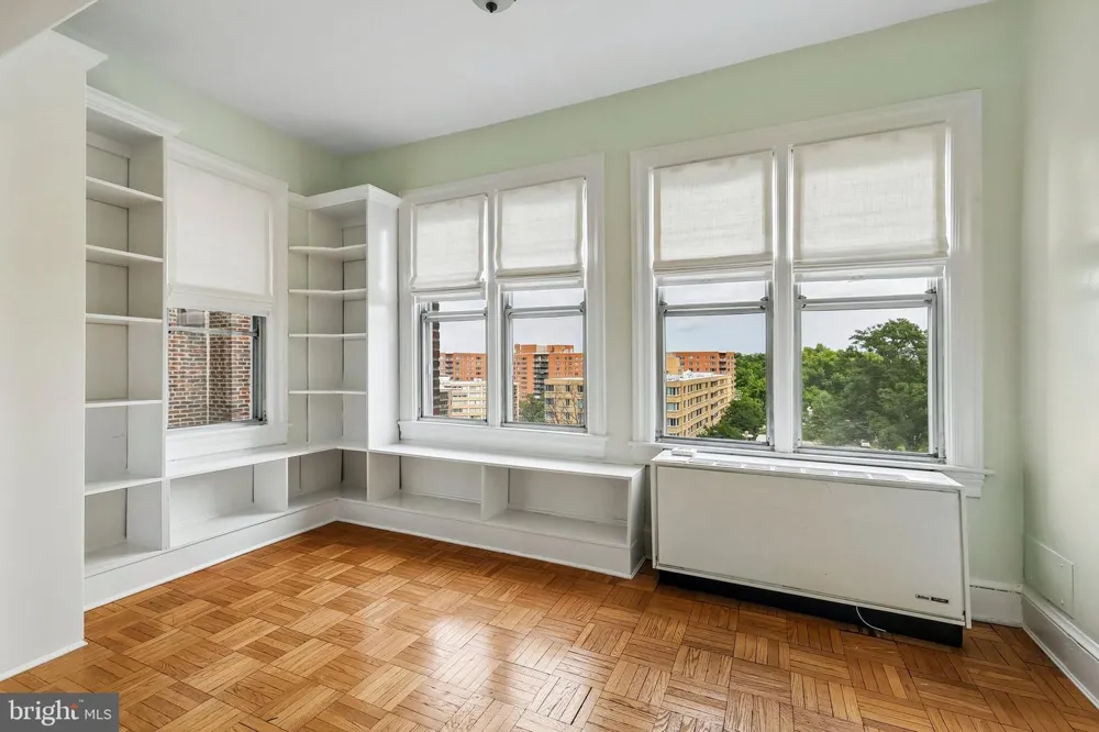 4000 CATHEDRAL AVENUE NW #606B Washington, DC 20016