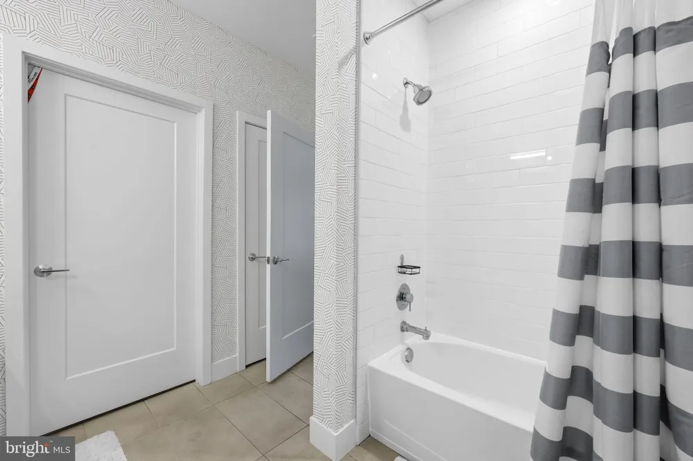 510 DIAMONDBACK DRIVE #461 Gaithersburg, MD 20878