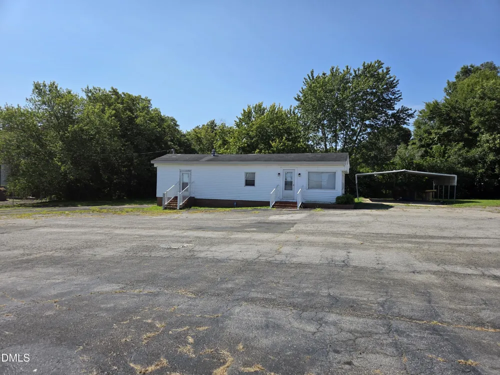 207 Roxboro Road Oxford, NC 27565