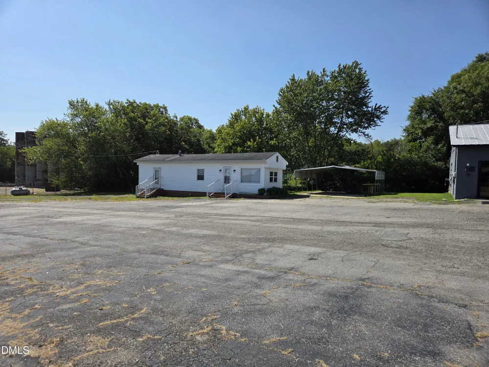 207 Roxboro Road Oxford, NC 27565