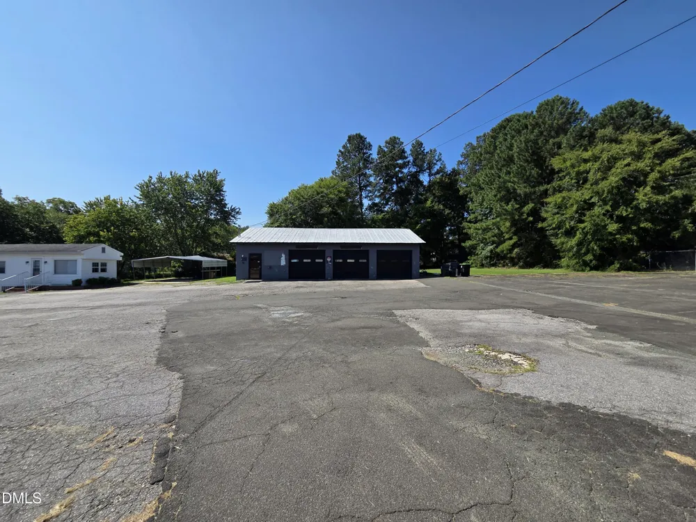 207 Roxboro Road Oxford, NC 27565