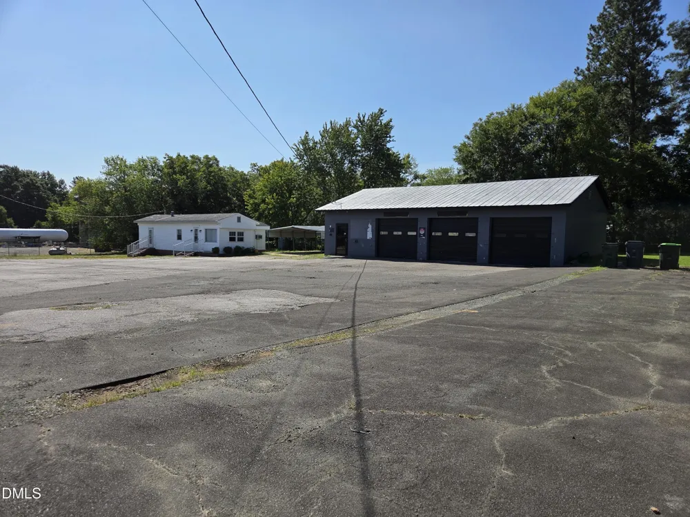 207 Roxboro Road Oxford, NC 27565