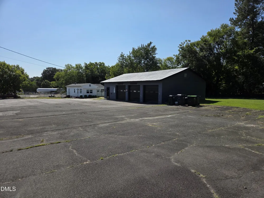 207 Roxboro Road Oxford, NC 27565