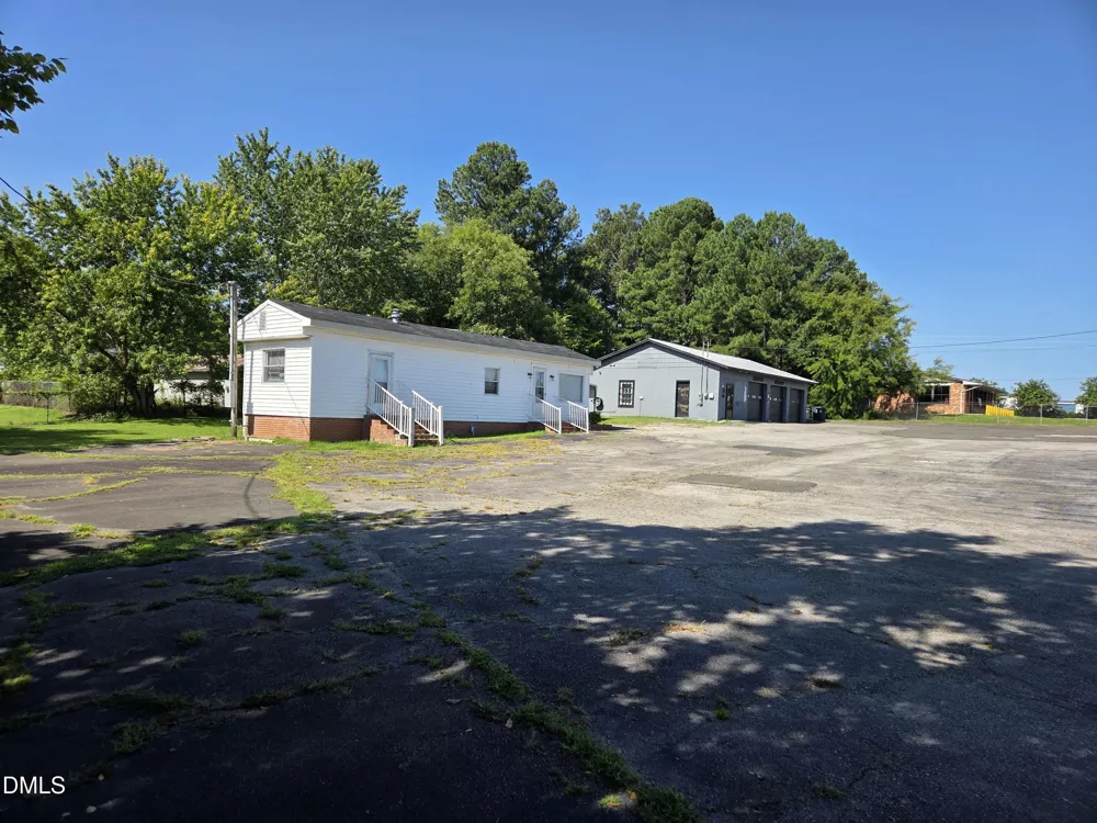 207 Roxboro Road Oxford, NC 27565