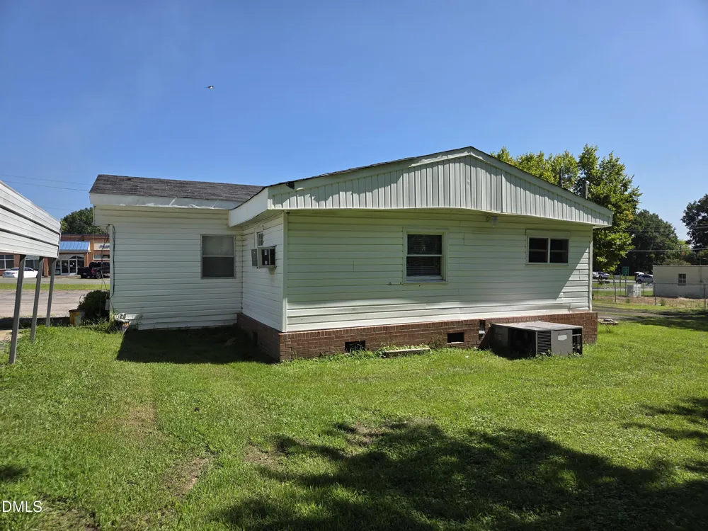 207 Roxboro Road Oxford, NC 27565