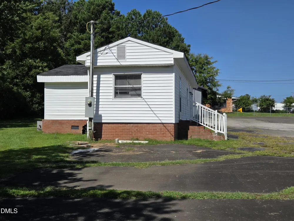 207 Roxboro Road Oxford, NC 27565