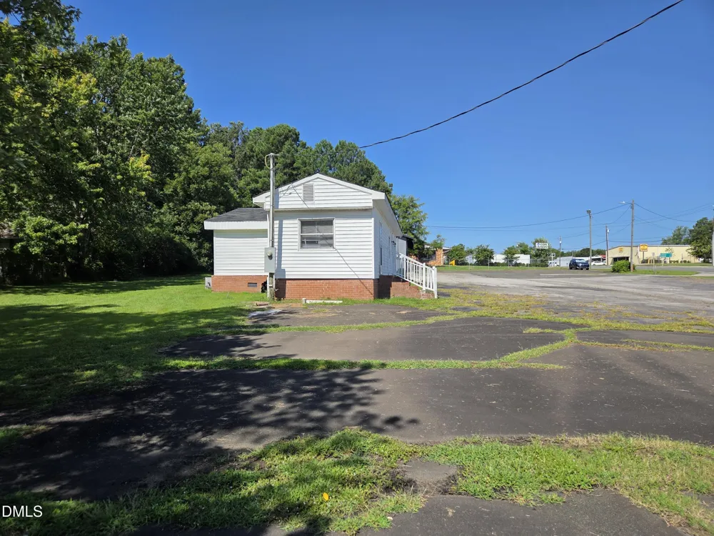 207 Roxboro Road Oxford, NC 27565