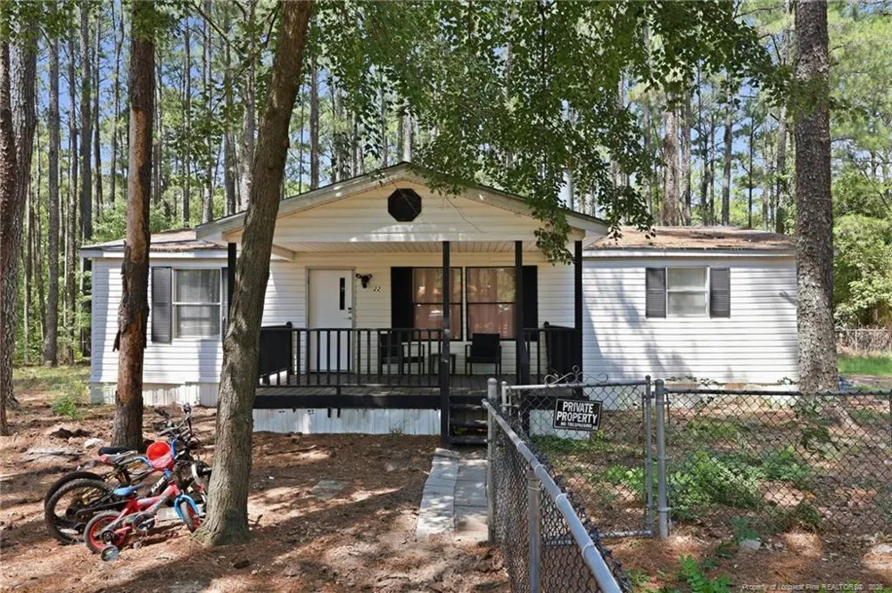 22 W Governor Brandon Street Spring Lake, NC 28390