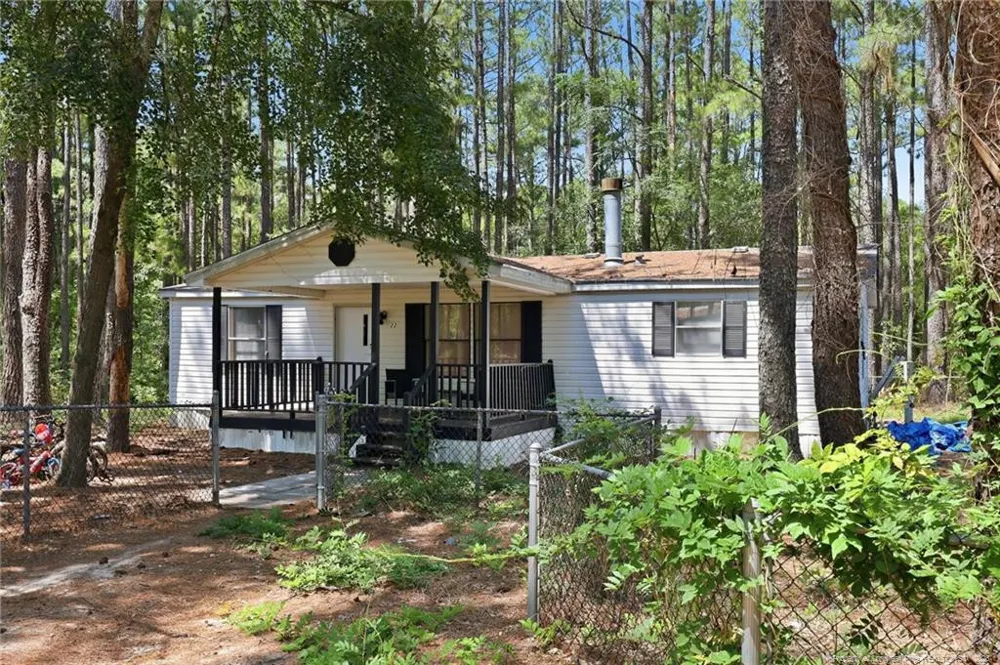 22 W Governor Brandon Street Spring Lake, NC 28390