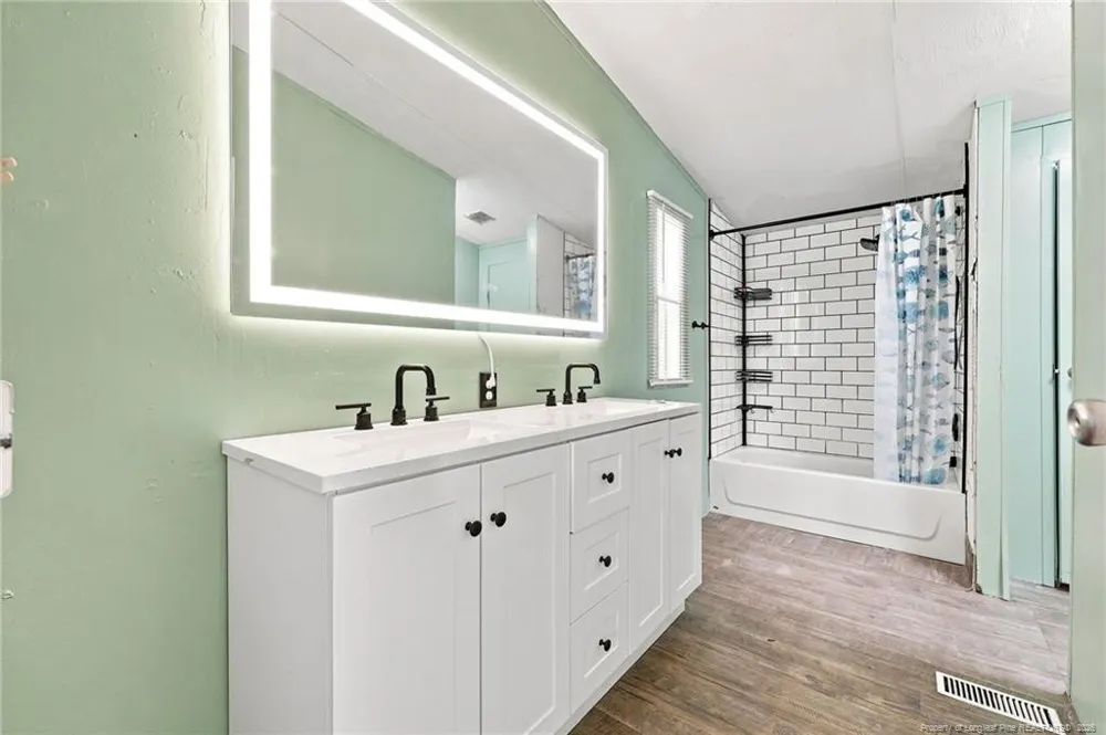 22 W Governor Brandon Street Spring Lake, NC 28390