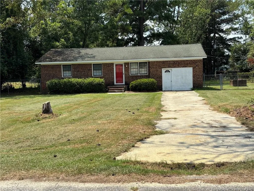 501 Rosewood Drive Fairmont, NC 28340