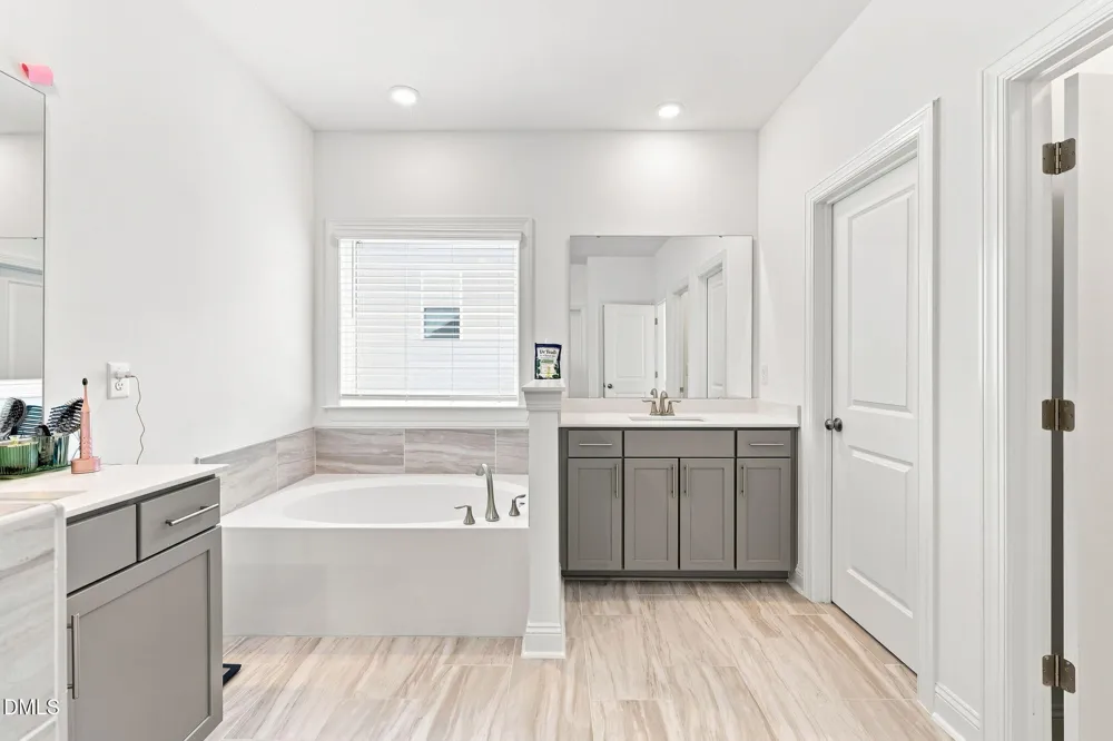728 Hardin Hill Lane Knightdale, NC 27545