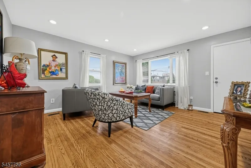 258 E 22Nd St Paterson City, NJ 07514