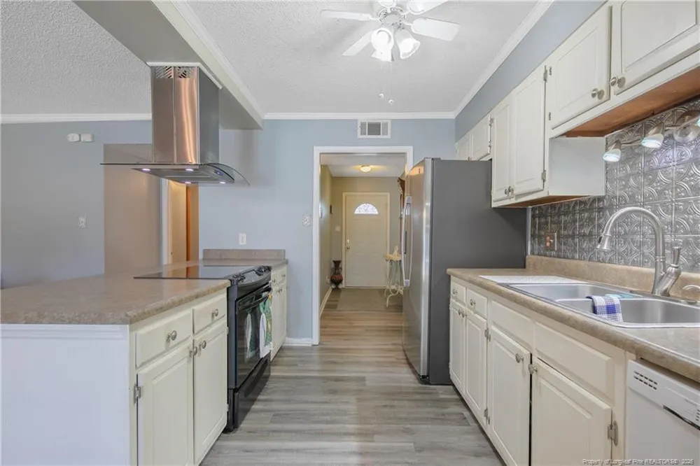 6201 Stoney Point Loop Fayetteville, NC 28306
