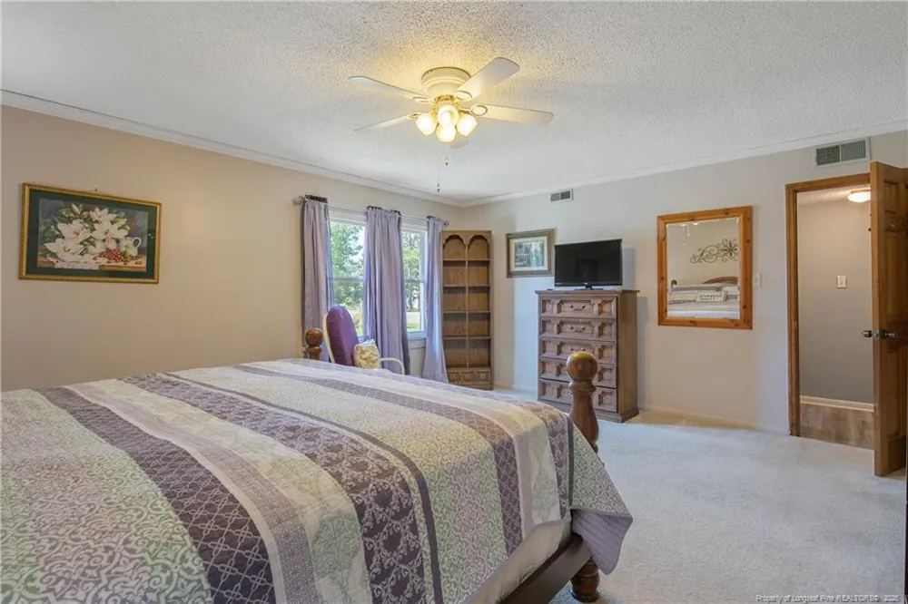 6201 Stoney Point Loop Fayetteville, NC 28306
