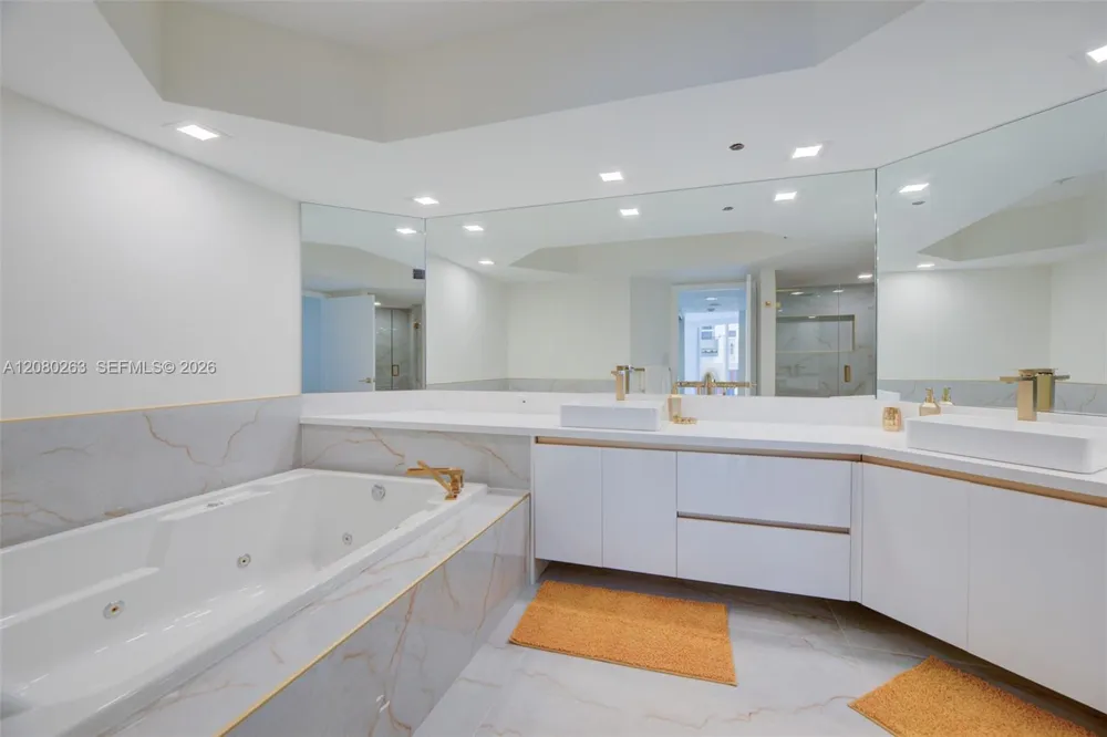 16425 Collins Ave #2311 Sunny Isles Beach, FL 33160