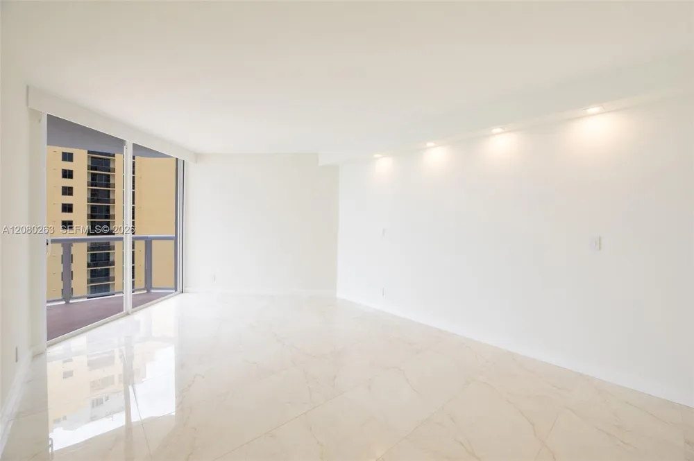 16425 Collins Ave #2311 Sunny Isles Beach, FL 33160