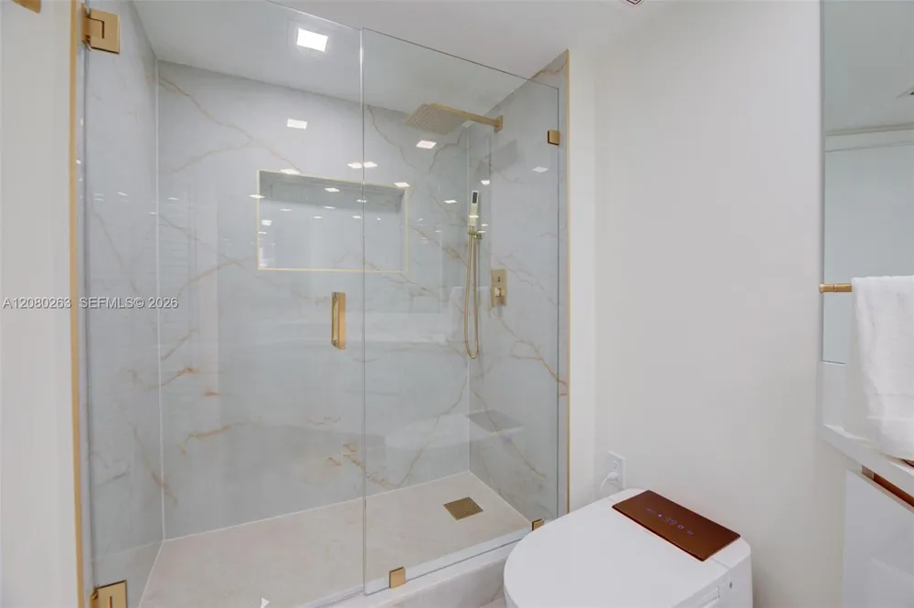 16425 Collins Ave #2311 Sunny Isles Beach, FL 33160
