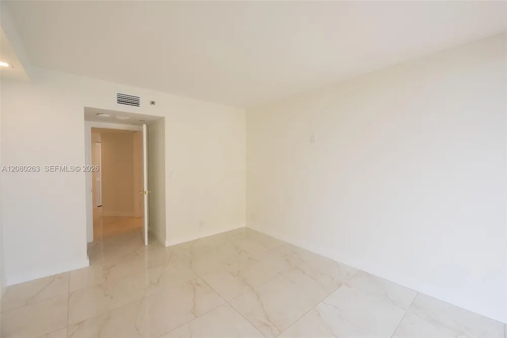 16425 Collins Ave #2311 Sunny Isles Beach, FL 33160