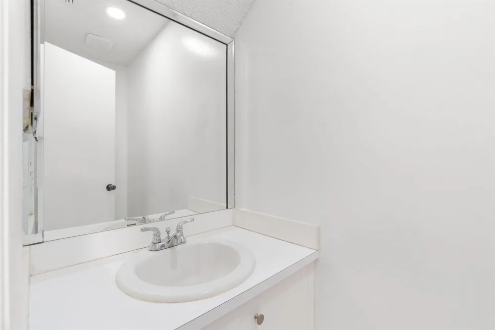 7107 Woodmont Way Tamarac, FL 33321