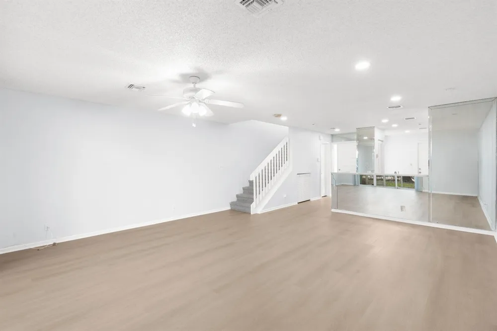 7107 Woodmont Way Tamarac, FL 33321