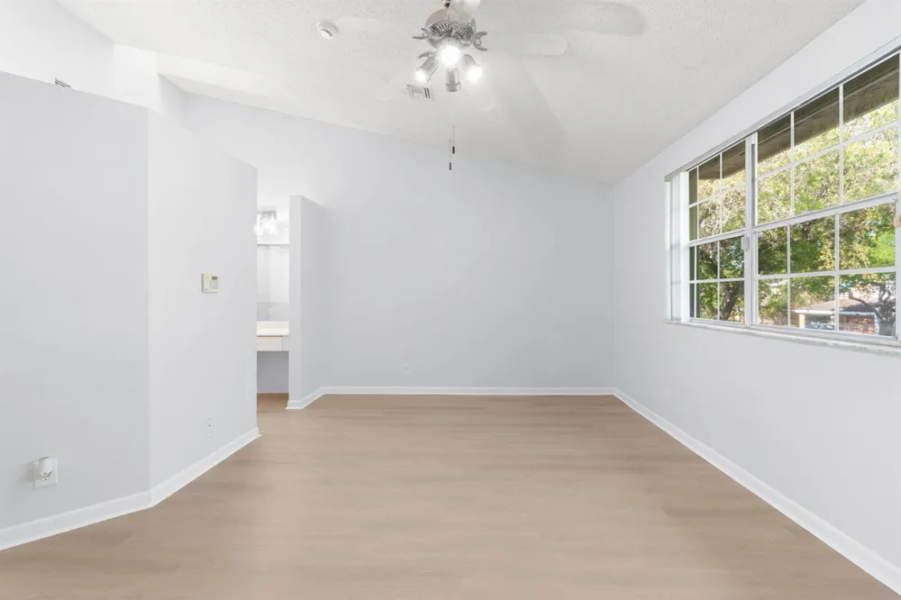 7107 Woodmont Way Tamarac, FL 33321