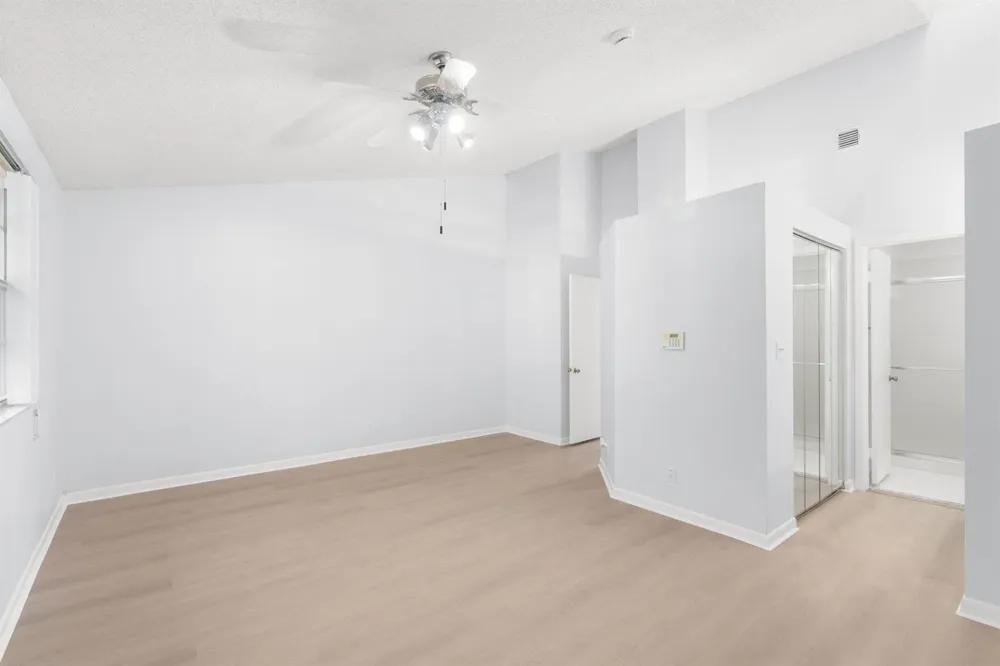 7107 Woodmont Way Tamarac, FL 33321