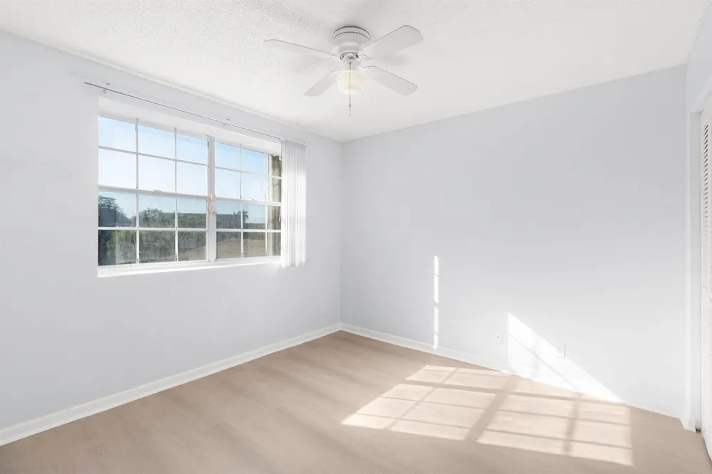 7107 Woodmont Way Tamarac, FL 33321