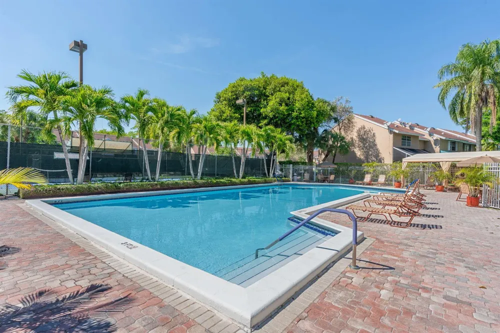 7107 Woodmont Way Tamarac, FL 33321
