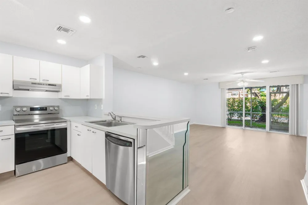 7107 Woodmont Way Tamarac, FL 33321