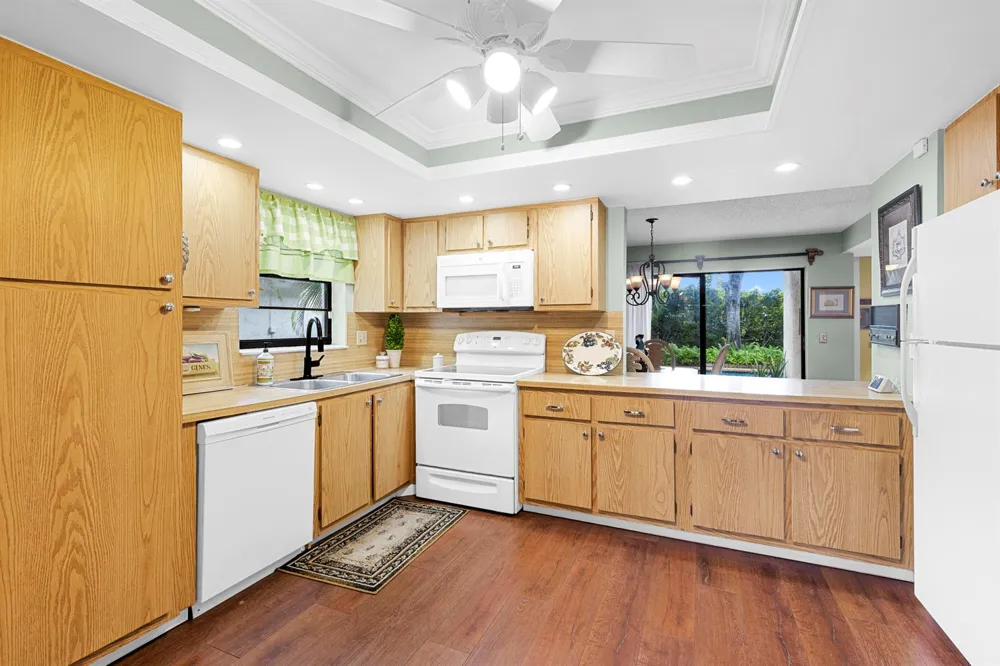 534 DEER CREEK WILDWOOD LANE E #534 Deerfield Beach, FL 33442