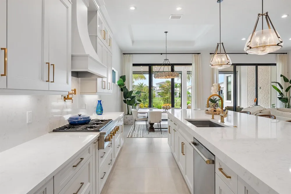 13195 ARTISAN CIRCLE Palm Beach Gardens, FL 33418