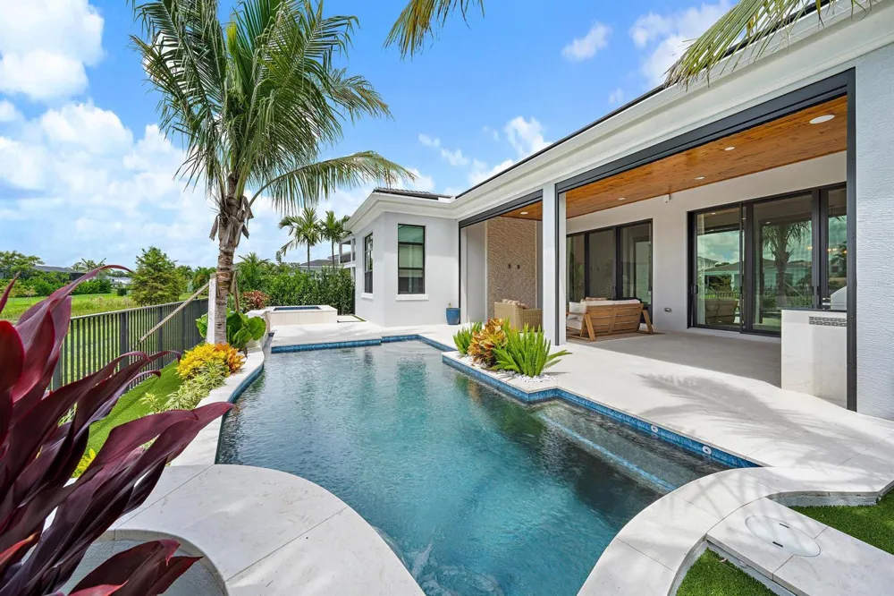 13195 ARTISAN CIRCLE Palm Beach Gardens, FL 33418