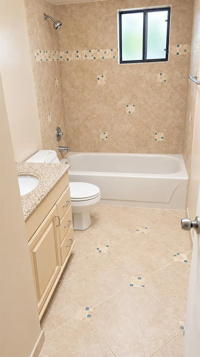 5130 Las Verdes Circle #301 Delray Beach, FL 33484