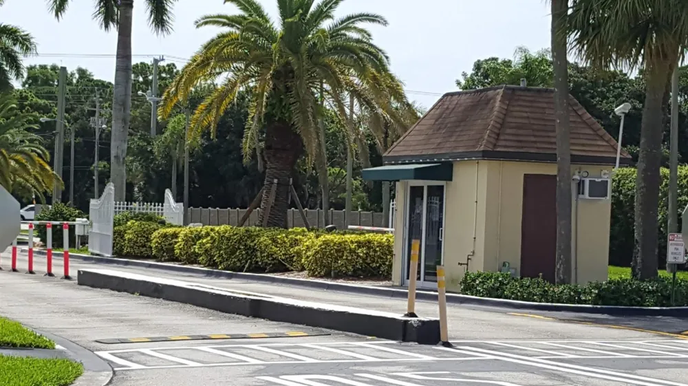 5130 Las Verdes Circle #301 Delray Beach, FL 33484