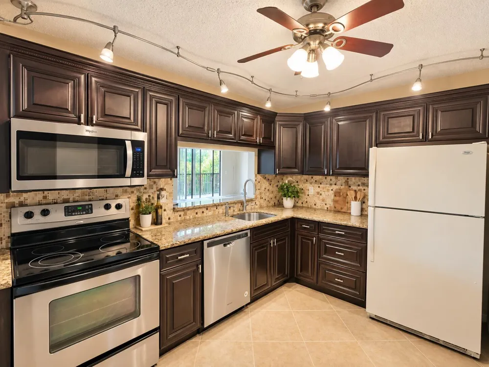 5130 Las Verdes Circle #301 Delray Beach, FL 33484