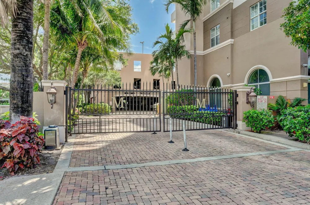 616 CLEARWATER PARK ROAD #602 West Palm Beach, FL 33401