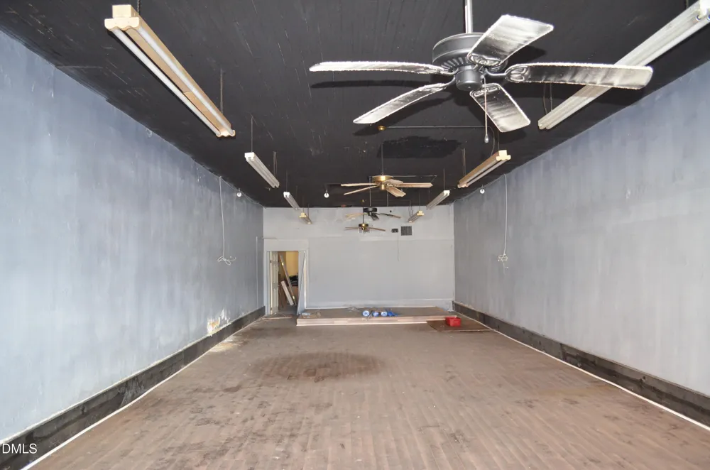 112 W 2nd Street Kenly, NC 27542