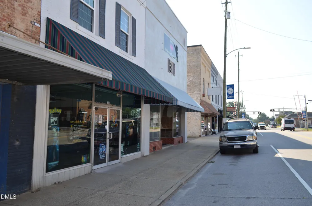 112 W 2nd Street Kenly, NC 27542
